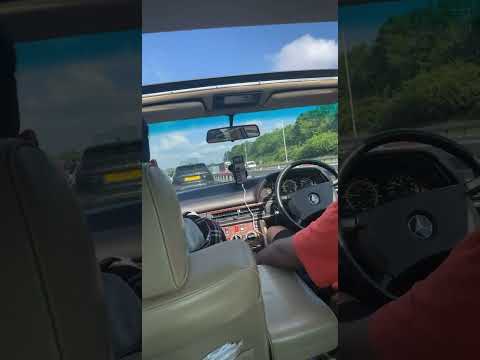 1989 Mercedes Benz 560 SEL #sidhumoosewala #uk #punjabi #viral #you #trends #youtubeshorts #mercedes