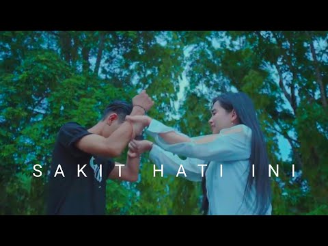 download lagu mp3 mp4 Water Band, download lagu Water Band gratis, unduh video klip Water Band