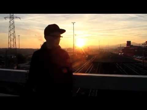 FENNEK - De Gleis entlang