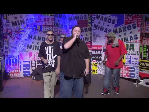 Coruja BC1 canta 'Fecha com os loko', no Manos e Minas