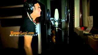 Download lagu Vicky Prasetyo Duet Dengan Charly Van Houten mp3 Download lagu Vicky Prasetyo Duet Dengan Charly Van Houten mp3