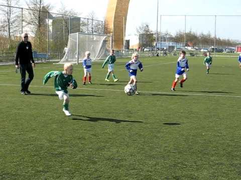 GVAV F4 - Oosterparkers F1 17-04-2010 (9).AVI