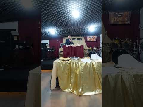 Pastor gustavo iglesia el rey jesus de exaltación de la cruz