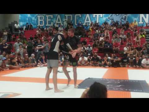 Jiu-Jitsu Superfight Keenan Cornelius vs Gordon Ryan at Grappling Industries (8/13/16) Part 1 of 3