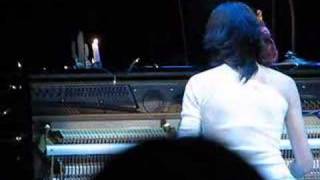 PJ Harvey live 2006 - New song (The Mountain?)