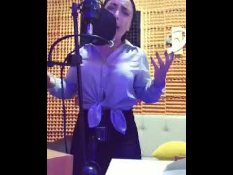 Anushik Hambardzumyan - Ancelen Tariner Bombb