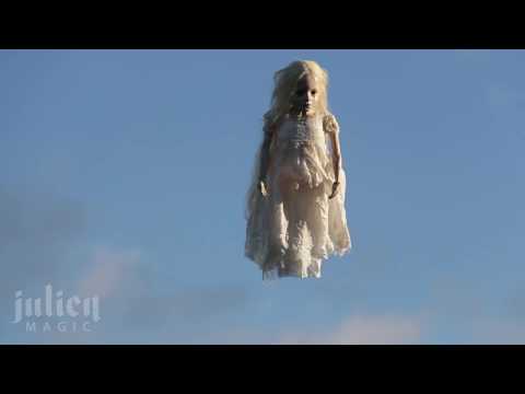 Halloween Flying ghost Prank 👻 -Julien Magic