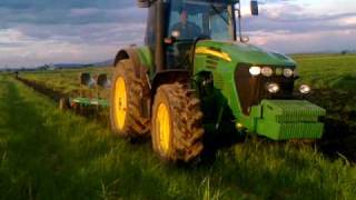 preview picture of video 'John Deere 7920 with Pietro moro'