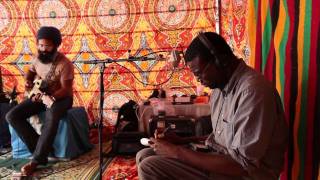 Tinariwen - &quot;Tassili&quot; desert sessions - full version