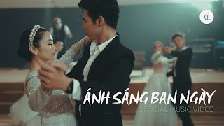 Ánh Sáng Ban Ngày • Music Video