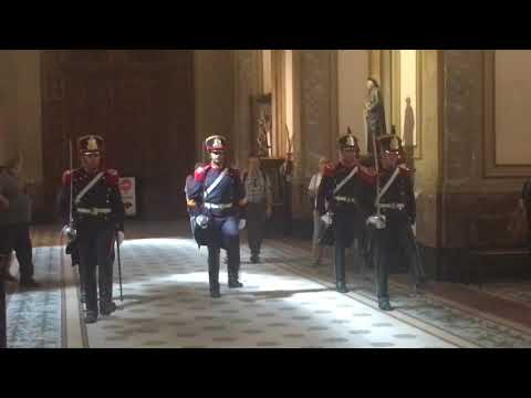 Changing of the guard, tomb of Jóse San Martín