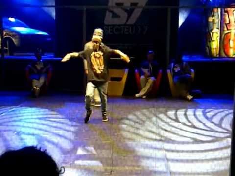 Battle ring 2012 Amina et Kryza Hiphop