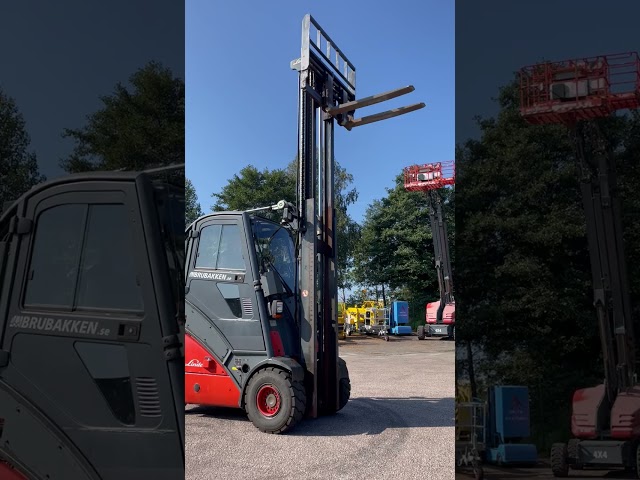 1049206 Counterweight truck Linde H250 -2006