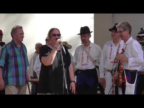 Strážnice 2016 finále - blahopřání Burčákům