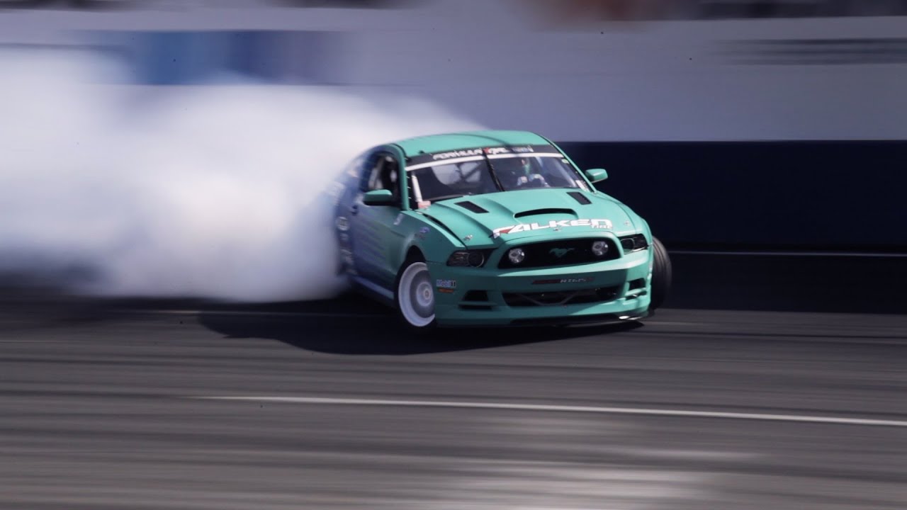 Micro RS4 Ford Mustang RTR s 2,4GHz RC soupravou, kar. Justin Pawlak