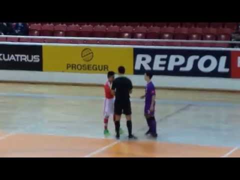 Benfica vs Torpedos (Entrada)