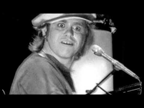 19. I Feel Like A Bullet (In The Gun Of Robert Ford) (Elton John - Live In Nice: 3/6/1979)