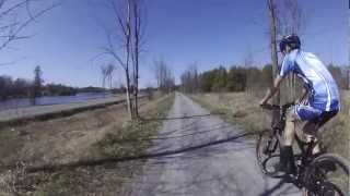 preview picture of video 'Lakefiled Rail Trail Centre Road to Lakefield'
