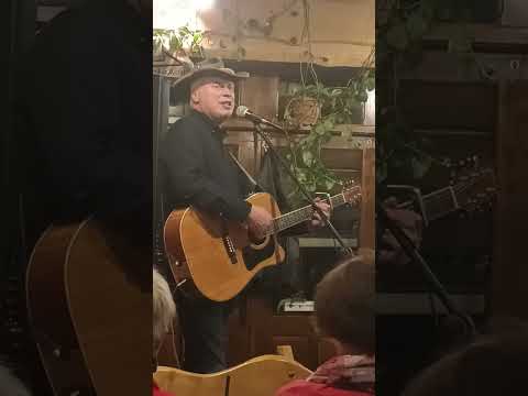 Piękna pieśń na pożegnanie.. Piotr Rogala. Oberża Zakapior w Polańczyku listopad 2025.