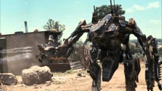 DISTRICT 9. Running Wild - The Privateer