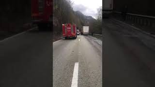 VIDEO FOTO Accident mortal pe Valea Oltului - Două persoane decedate 1 video