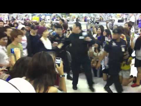 120318 SJ at Suvarnabhumi Airport [ SS4 Bangkok ]