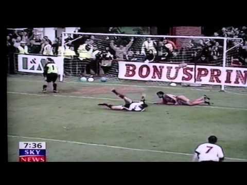 Boreham Wood 2-3 Luton Town FAC1 Gray 2 Davis 15th Nov 1998