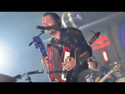 Formatia Alb si Negru Laurentiu Popa   Un trandafir creste la firida mea  Machedoneasca