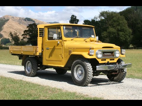1978 Toyota FJ45 - Walk Around and Engine Start