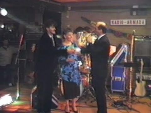 1987 Nieuwsflits maart - Berkhout: 'Radio Armada' - 'Piratenbal' | gehuldigd door de 'TROS'