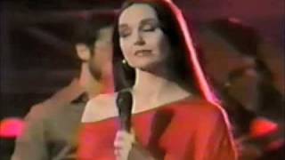 Crystal Gayle - turning away