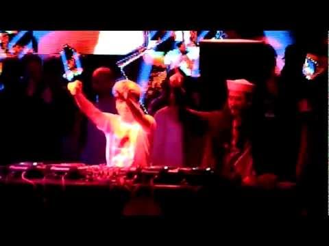 Laidback Luke & Steve Aoki perform Turbulence on Holy Ship! Maiden Voyage, Friday