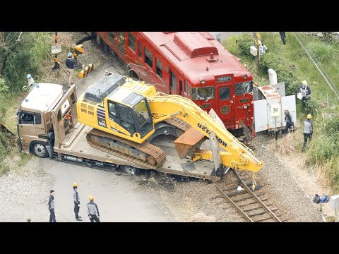 TOTAL IDIOT TRUCKS, TRUCK VS TRAINS/ SHIP FAILS, TRAINS CRASHING COMPILATION