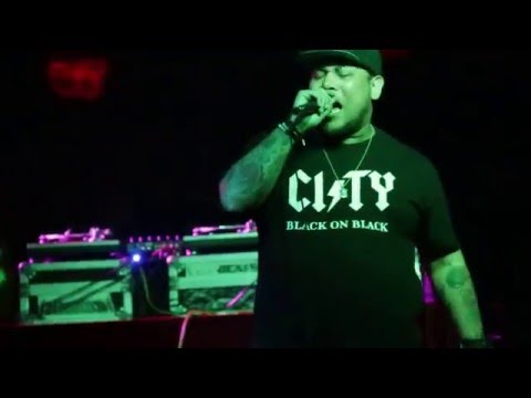 Dutch Newman Mr Blue Sky (Live performance 3/13/16)