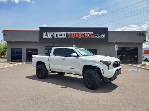 2024 TOYOTA TACOMA TRD SPORT. 3" READY LIFT. FALCON SHOCKS. 18" METHOD WHEELS. TOYOS. STOCK T27461