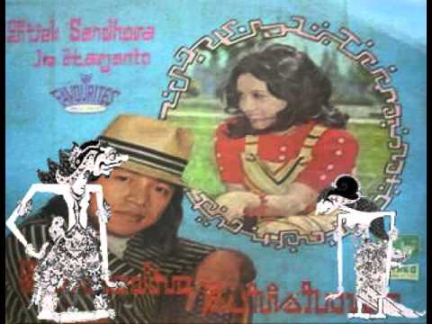 NGISOR NDUWUR - IS HARYANTO  The Favourites Group