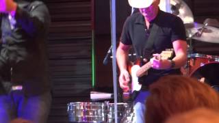 Clay Walker - Dreaming With My Eyes Wide Open Vegas 12/5/12.MTS