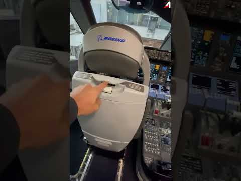 Ever wonder how pilots get into their seats? #shorts #787