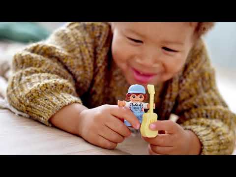 Конструктор LEGO Duplo Town «Семейное приключение на микроавтобусе» 10946 / 30 деталей