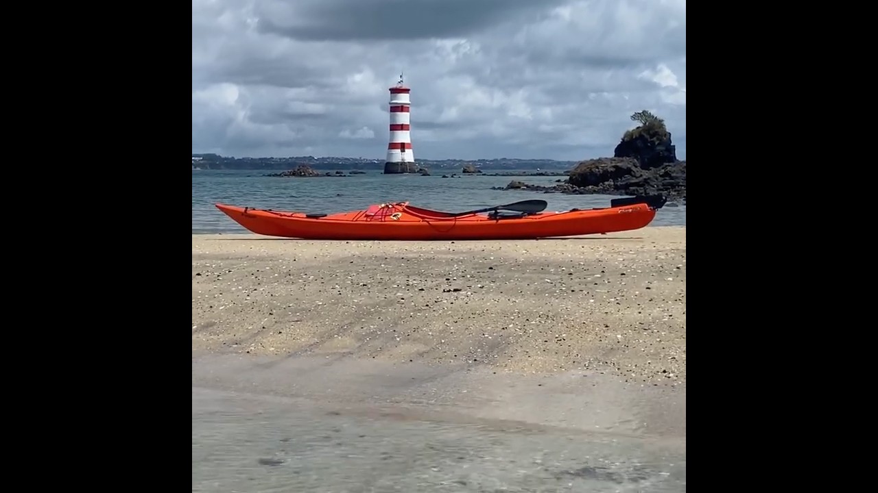 Rangitoto Lighthouse #seakayak #seakayaking #lighthouse #kayaker