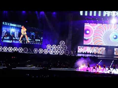 150321 Amber - Shake That Brass ft. TaeYeon 秀滿城 in 台灣