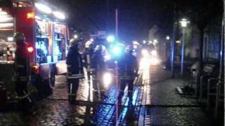 preview picture of video 'Rauchentwicklung aus Hausflur - 19.01.2012 - Feuerwehr Pritzwalk'