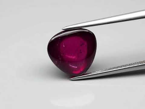 Natuurlijk Rhodoliet Cabochon driehoek Kleur Paarsachtig roze 5,28 ct.
