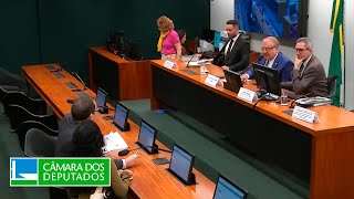  Questões diversas relacionadas ao trabalho plataformizado - 28/10/2025 15:00