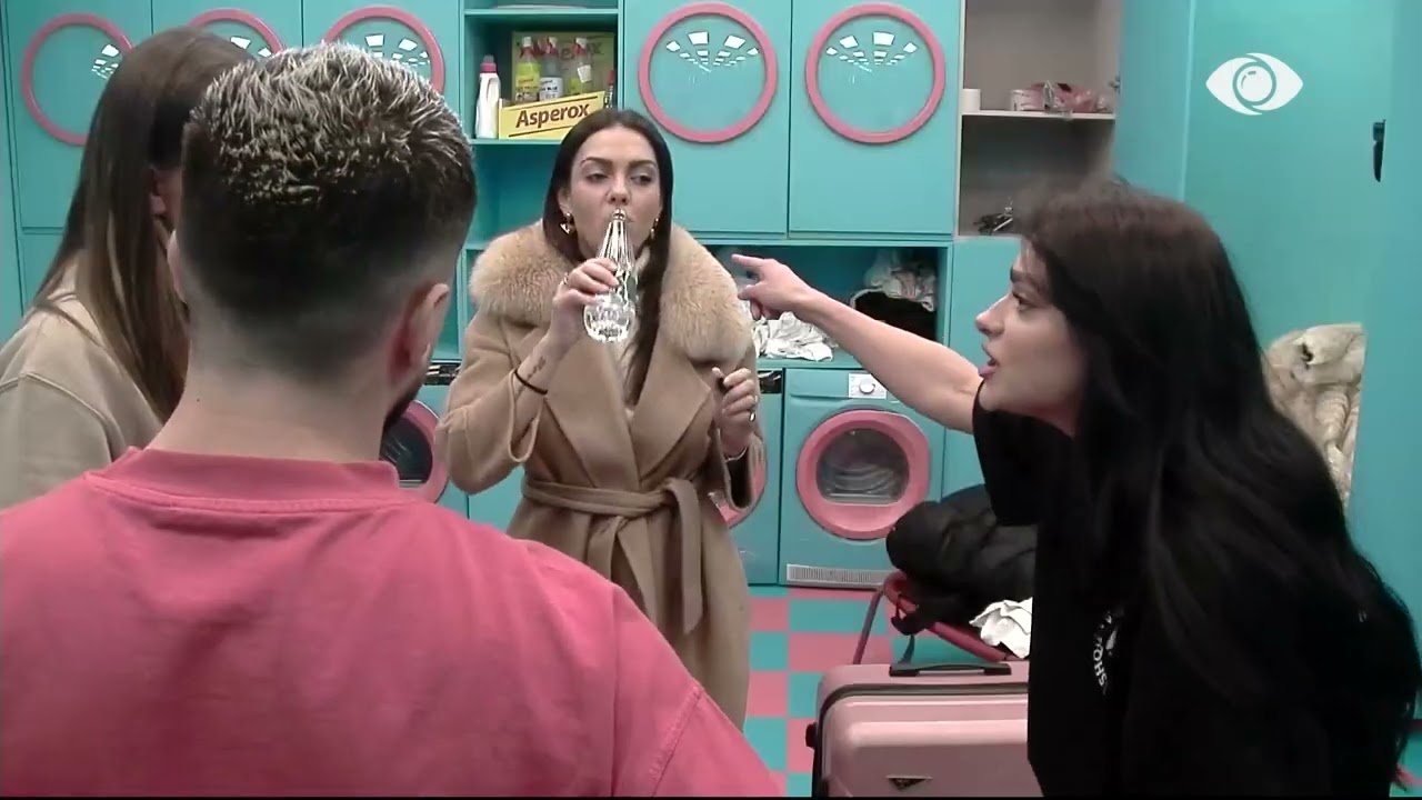 “Është futur edhe në situatën tënde”/ Valbona diskuton me Eglin dhe Livian për Rozanën