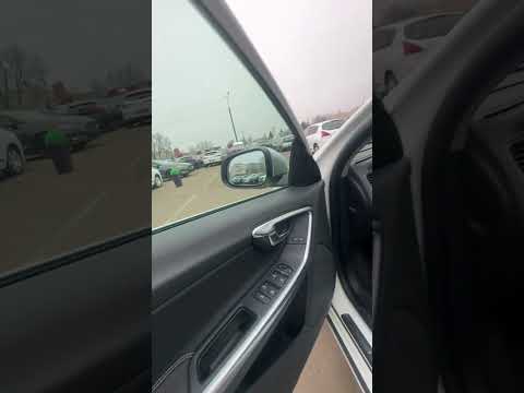 фото volvo v60 i 0