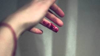 Sea Oleena - Everyone With Eyes Closed