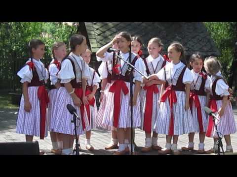 MFF Strážnice 2016 - Dětský pořad ,, Práce zábavou, zábava hrou´´ č.6