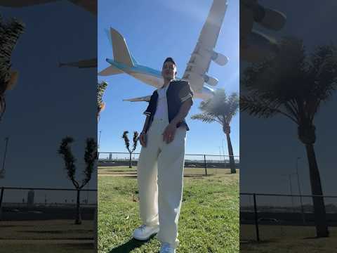 #ThatsJustHowIFeel drops this Friday 🚨⚡️✨🥂#newmusic #vocals