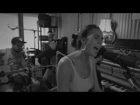 Lara Hulo - bevor du gehst (Live Session)